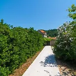 Villa Lucivana With Free Parking Gruda