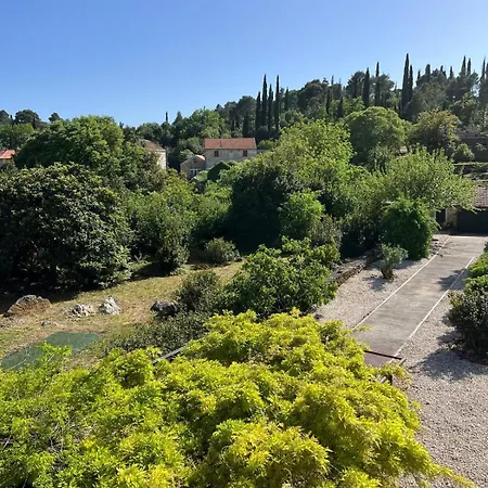 Holiday home Lucivana For Deep Rest & Brief Remote Work Gruda